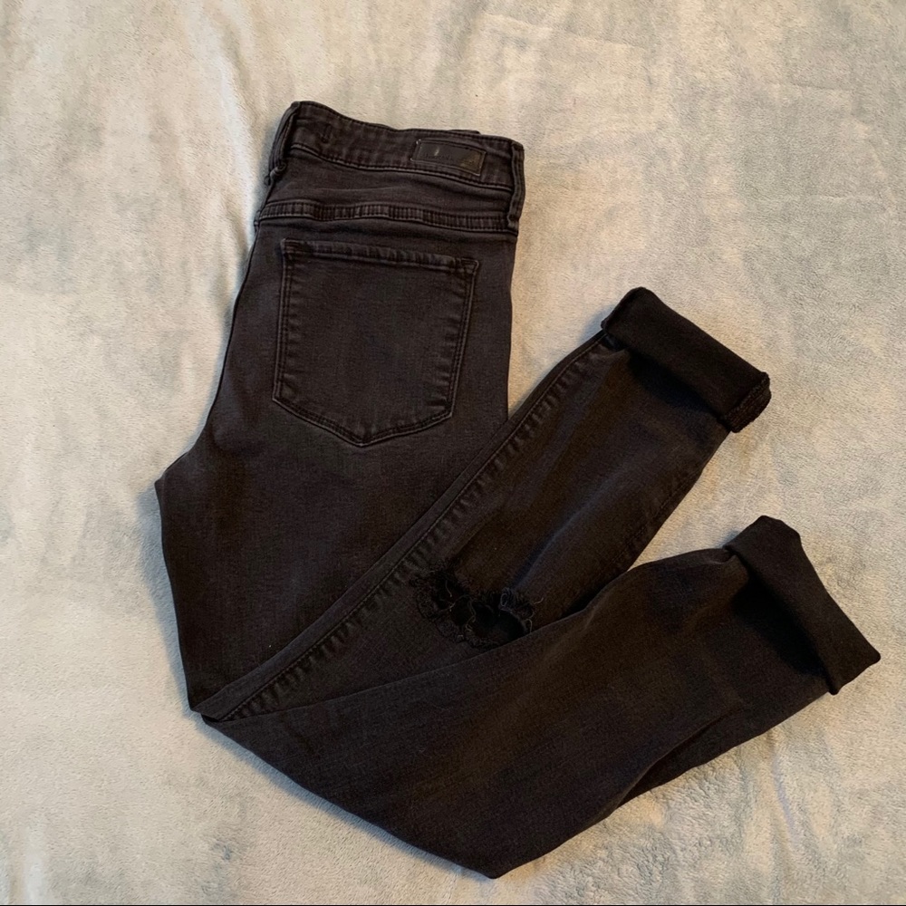 Abercrombie & Fitch High-Rise Ankle Jeans